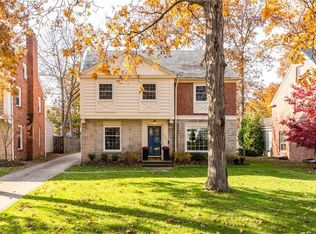 2300 Loyola Rd, University Heights, OH 44118