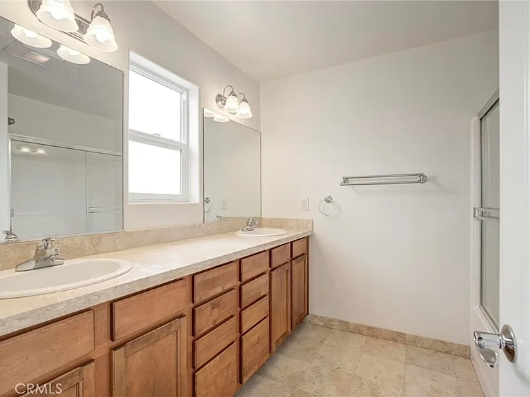 2236 Dominguez St — Photo 34