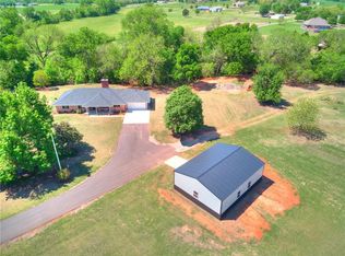 1301 N Richland Rd, Tuttle, OK 73089
