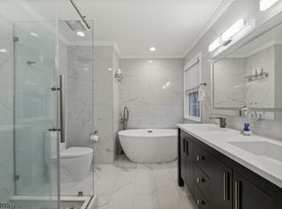 40 Honeyman Rd, Basking Ridge, NJ 07920