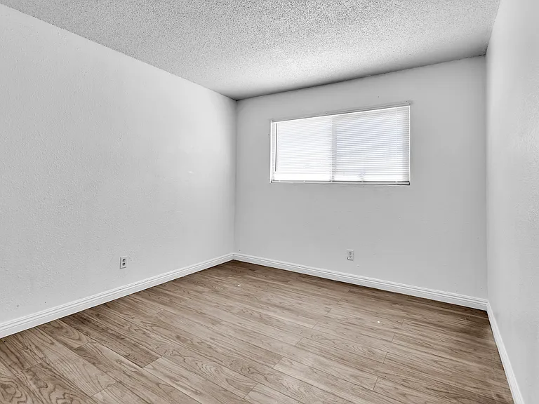 2508 E Mesquite Ave #4 — Photo 16