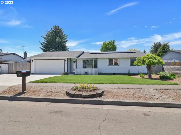 231 S Heather St, Cornelius, OR 97113