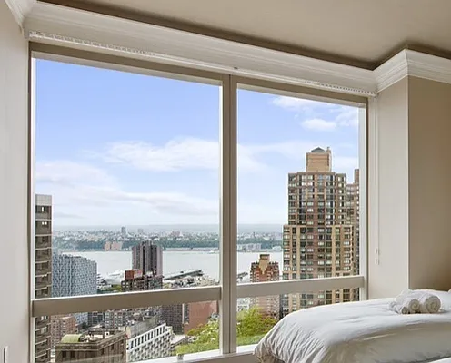 Sold by Nest Seekers International | media 6