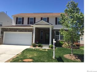 27183 Victoria Rd, Novi, MI 48374