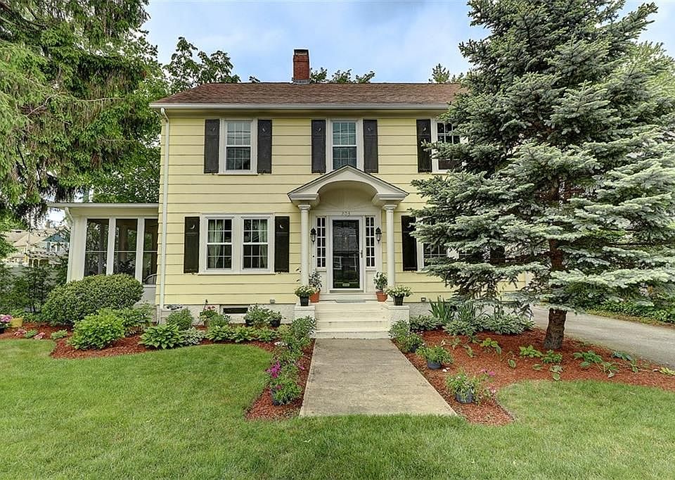 1st image of 203 Wilson Ave
