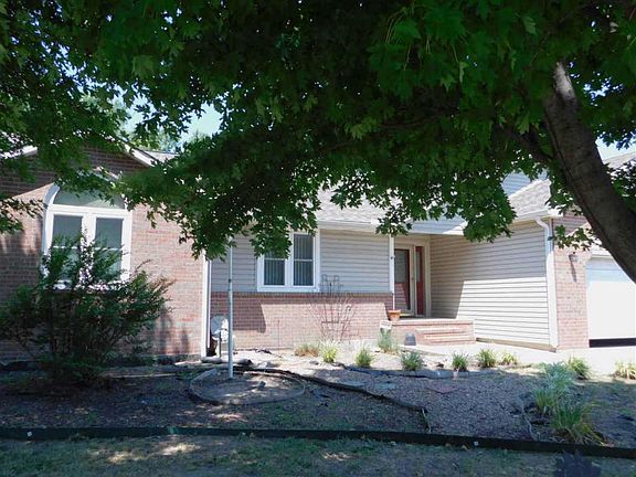 2nd image of 510 N Elm St