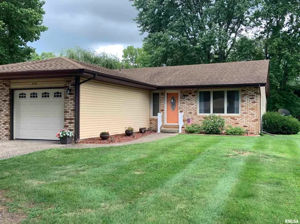 2426 Austin Dr, Springfield, IL 62704