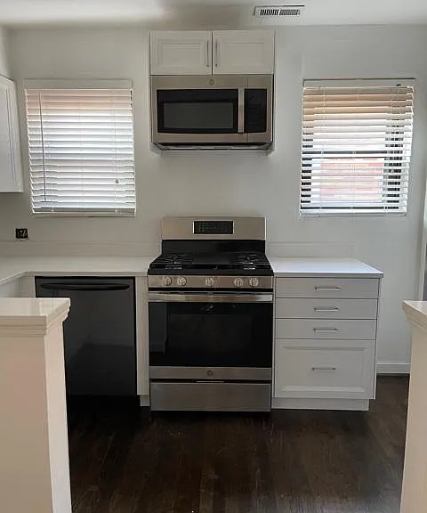 5824 Nottingham Ave #2W — Photo 1