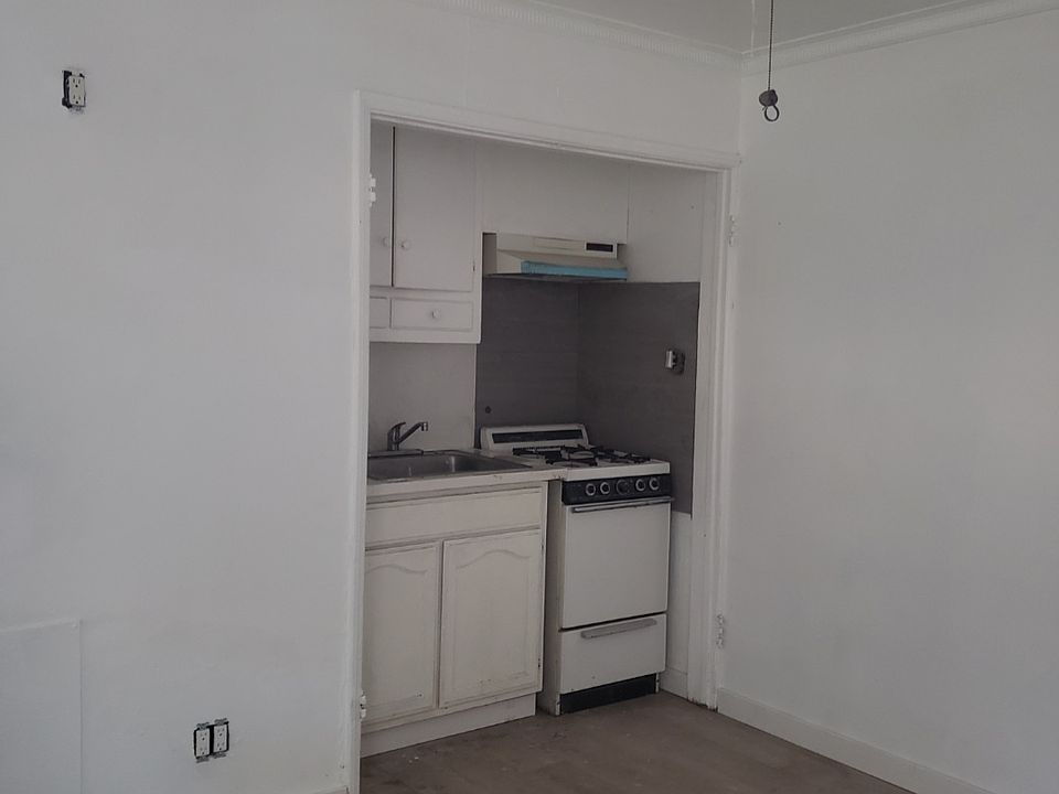 1st image of 6807 West Blvd APT A