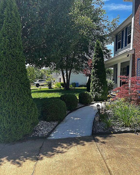 1st image of 1205 Pebble Ln
