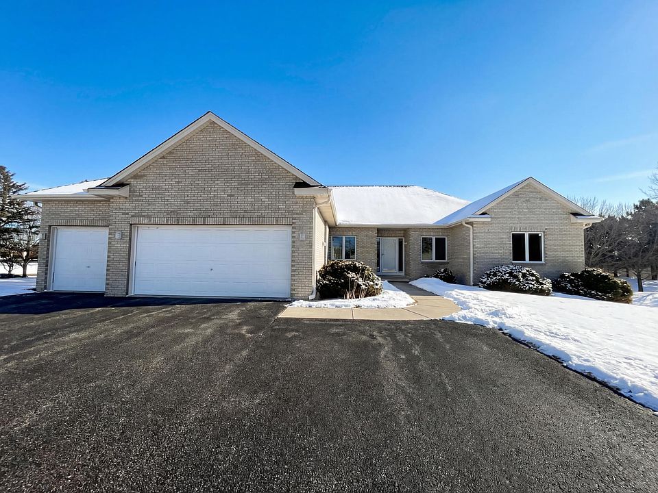 1st image of 4298 Balsam Ln N