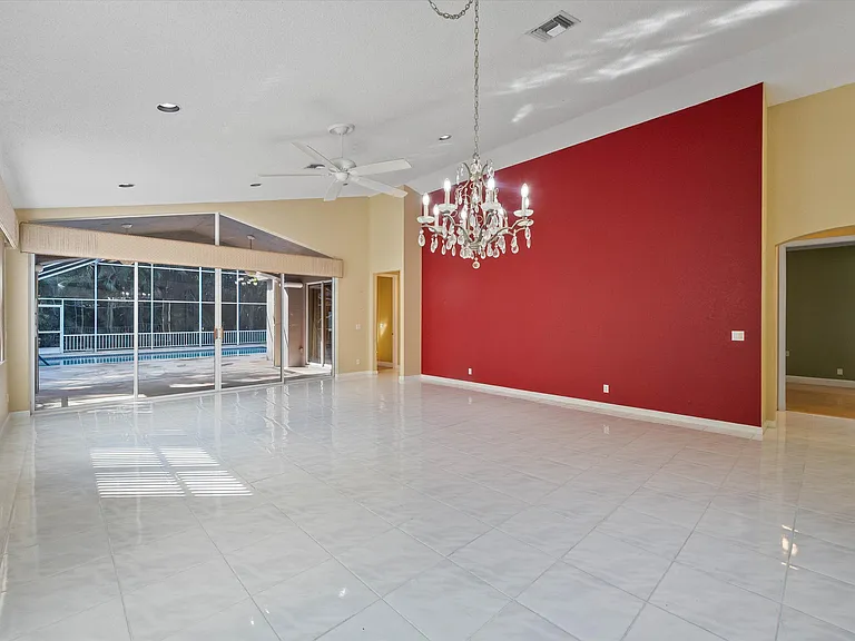 10860 Fairmont Village Dr — Photo 7