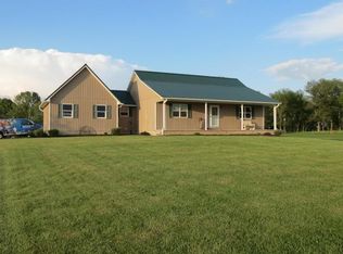 7496 Hayesville Rd, Circleville, OH 43113