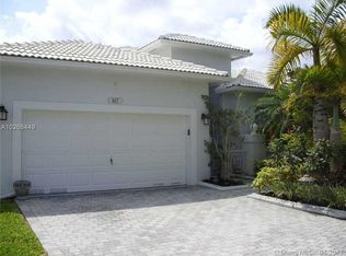 627 SW 168th Ter, Pembroke Pines, FL 33027