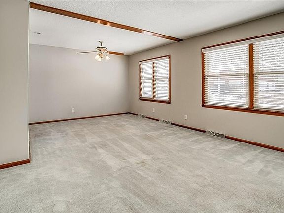 4th image of 4005 S Coachman Dr