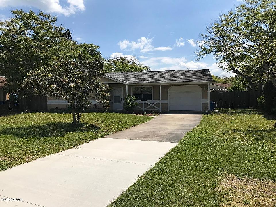 1st image of 19 Arrowhead Cir
