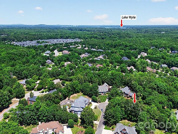 5th image of 2972 Kaneland Ct #38