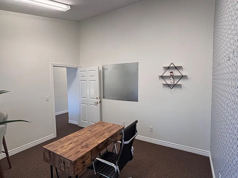 9661 S/700 E — Photo 22