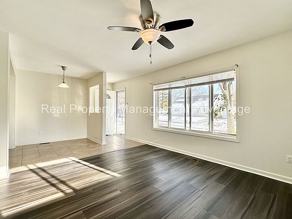 5th image of 24031 Meadowlark St