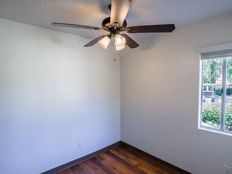 Peppertree Apartments — Photo 32