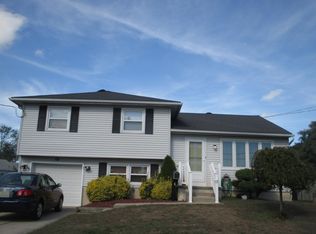 15 Dartmouth Rd, Somers Point, NJ 08244