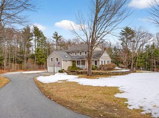 69 Hardy Rd, Falmouth, ME 04105