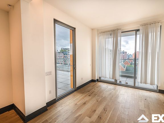 2nd image of 10 Montieth St #509A