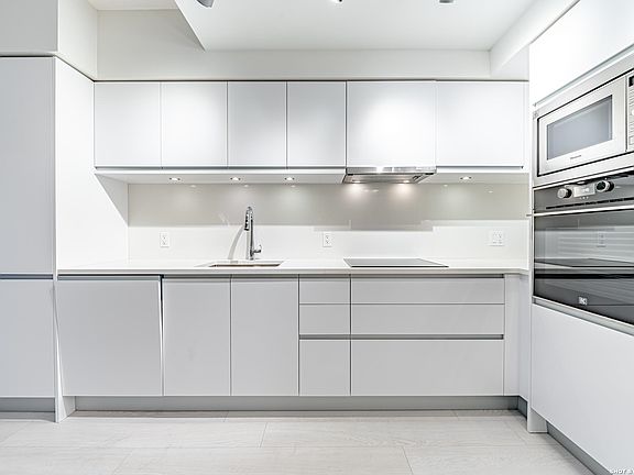 5th image of 180 E 2nd Ave #604
