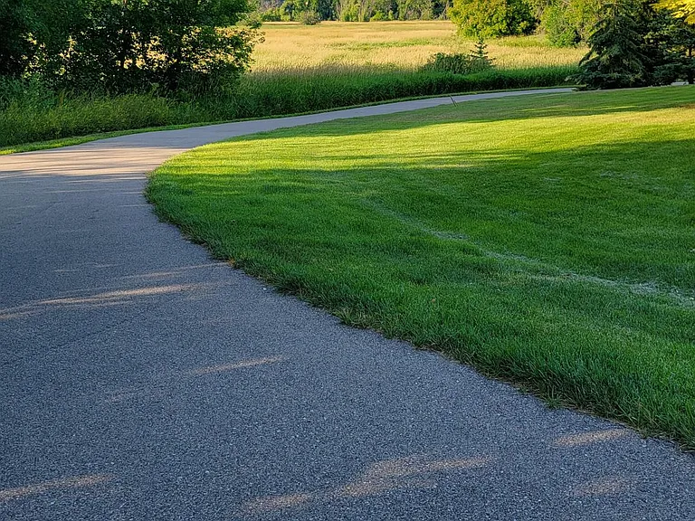 7648 Century Ct — Photo 38