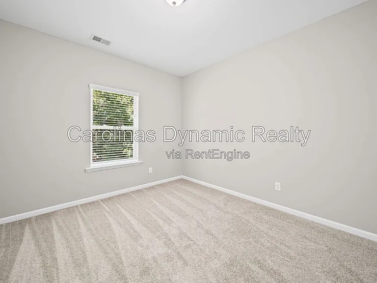 1912 Madeira Cir — Photo 24