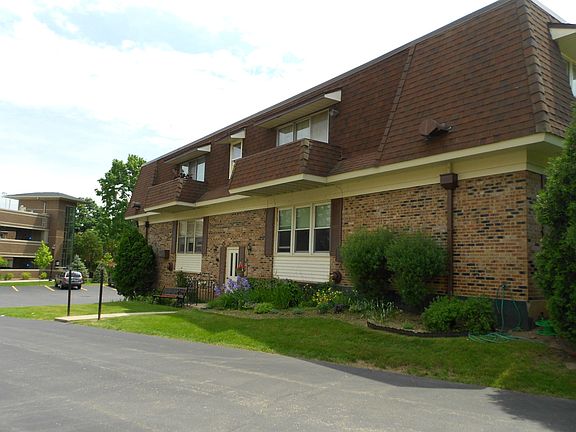 2nd image of 350 Brainerd Ave APT 2A