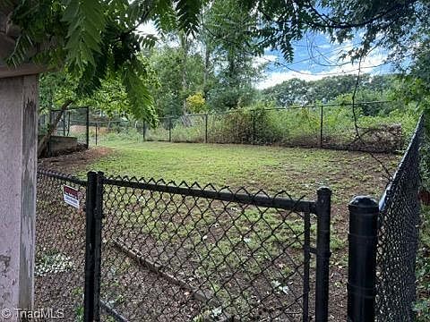 2nd image of 309 Berry Garden Rd