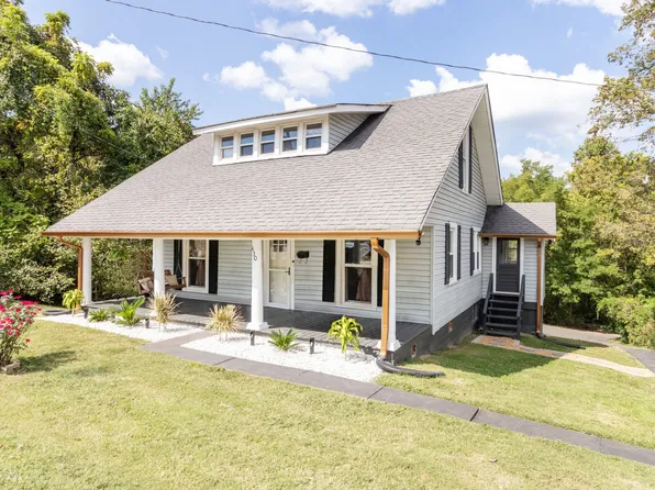 430 Center Ave, Dickson, TN 37055