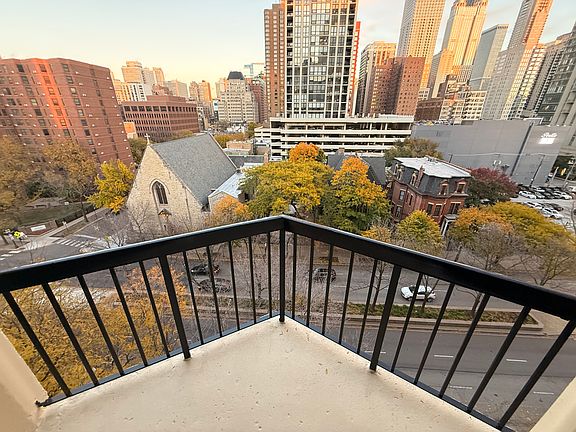 4th image of 1136 N Lasalle St #9L