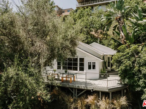 2307 Holly Dr, Los Angeles, CA 90068
