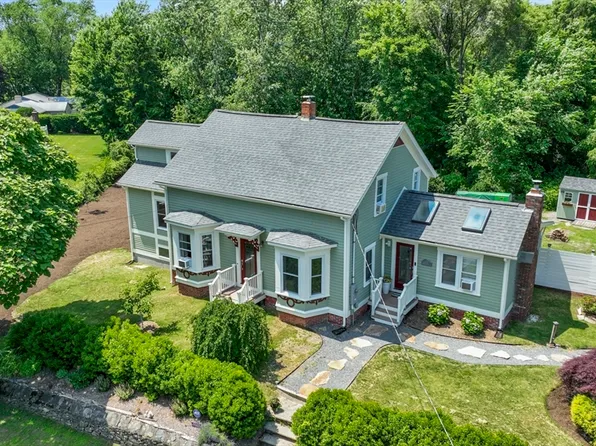 104 West Ave, Seekonk, MA 02771