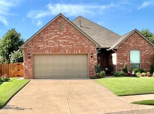 336 Coldbrook Cir, Edmond, OK 73003