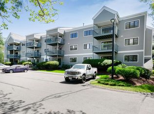 12 Ledgewood Hills Dr APT 102, Nashua, NH 03062