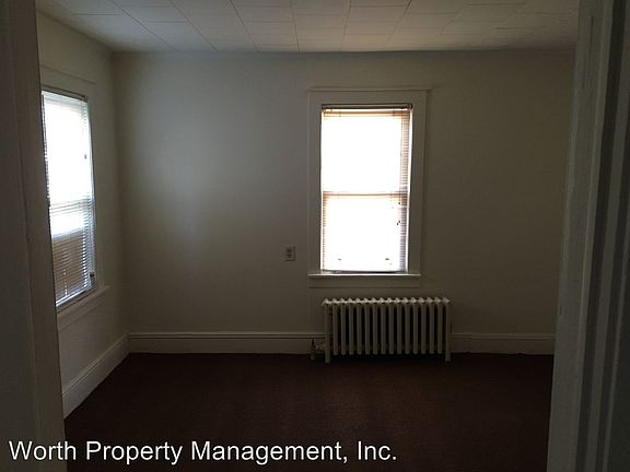 2nd image of 1263 Front St APT 2