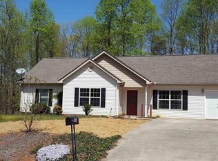 144 Shadow Walk Dr, Mount Airy, GA 30563