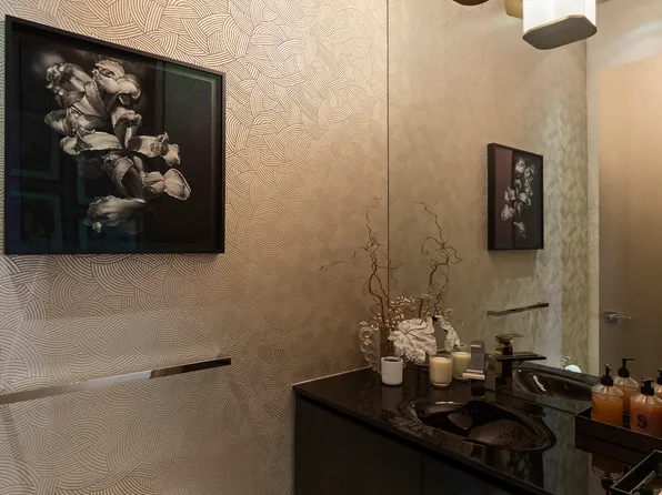 157 West 57th Street 66B image 11 of 11