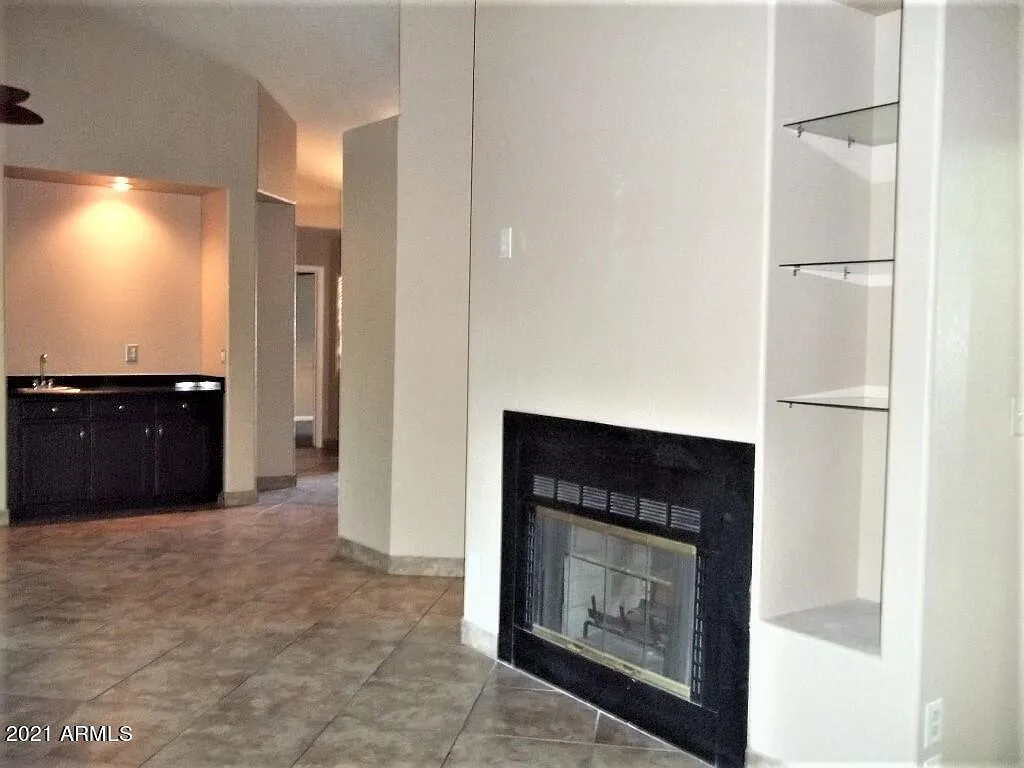 3 bed, 2.0 bath, 1540 sqft, $1,925 — Photo 4