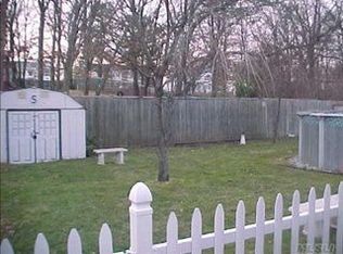 178 Hilltop Dr, Brentwood, NY 11717