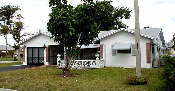 Front NW view