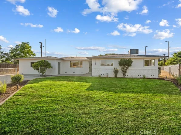 11348 Fern Ln, Hanford, CA 93230