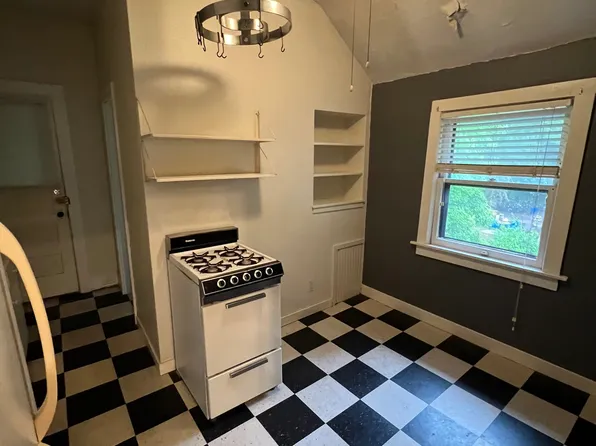 623 Cherry St SE APT 4, Grand Rapids, MI 49503