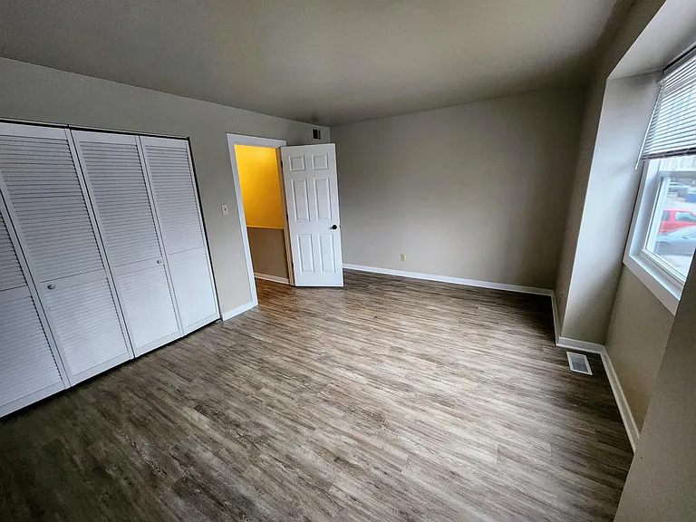 112 S Jackson Blvd — Photo 19