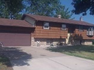 620 E Conservancy Ct, Green Bay, WI 54311