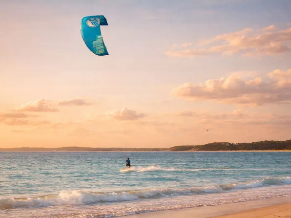 48 Island View Dr W, Sag Harbor, NY 11963