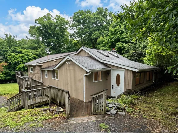 76 Arcadian Trail, Monroe, NY 10950